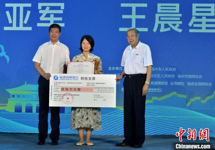 埃里克-加西亚（赫罗纳）德转身价1500万欧。